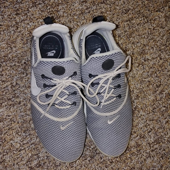 Nike Presto - Picture 2 of 3